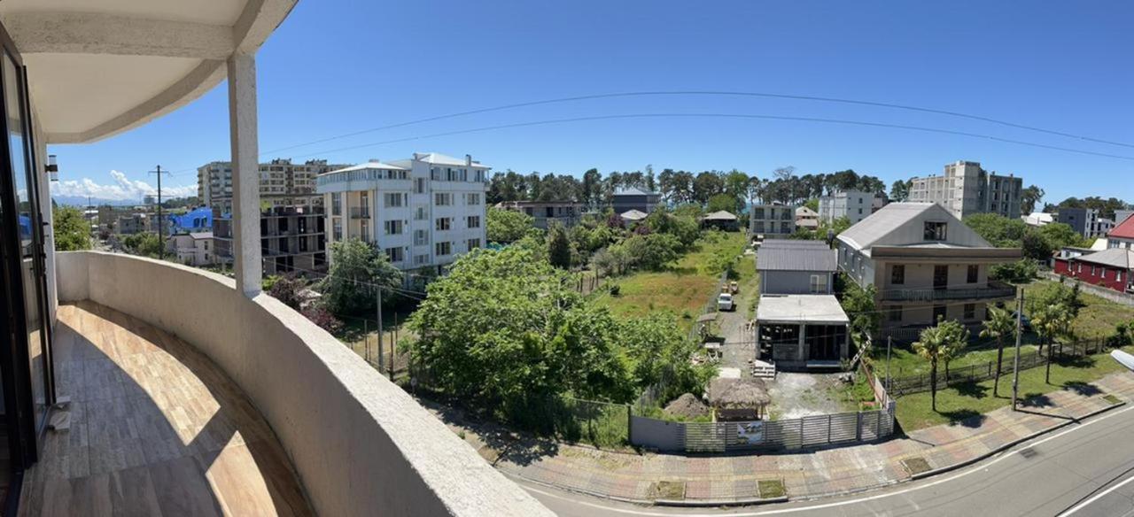 Tiktok House 호텔 코불레티 외부 사진