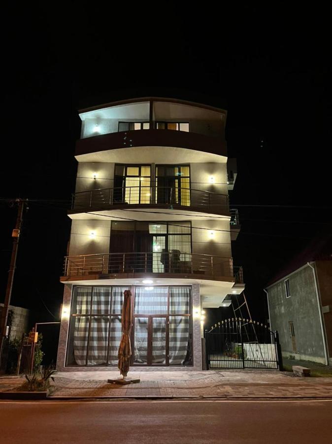 Tiktok House 호텔 코불레티 외부 사진